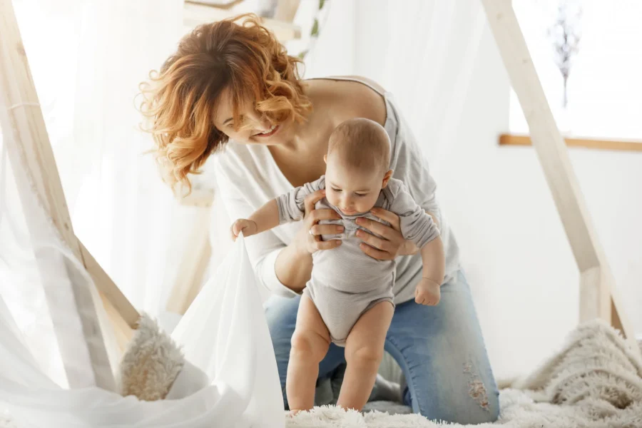 Leeggezogen? Ja, borstvoeden kost veel energie, en soms moet je het uit je tenen halen. Lees onze tips voor energie bij borstvoeding!